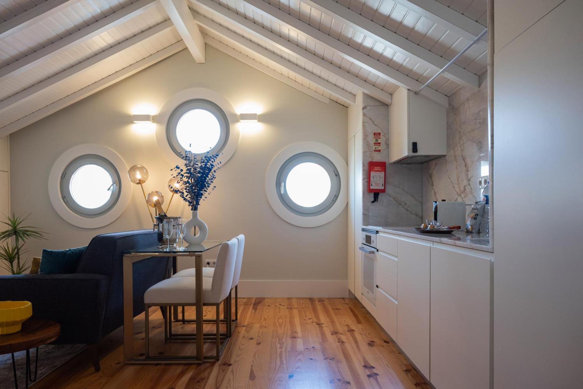 Nautical Luxury Loft Oporto